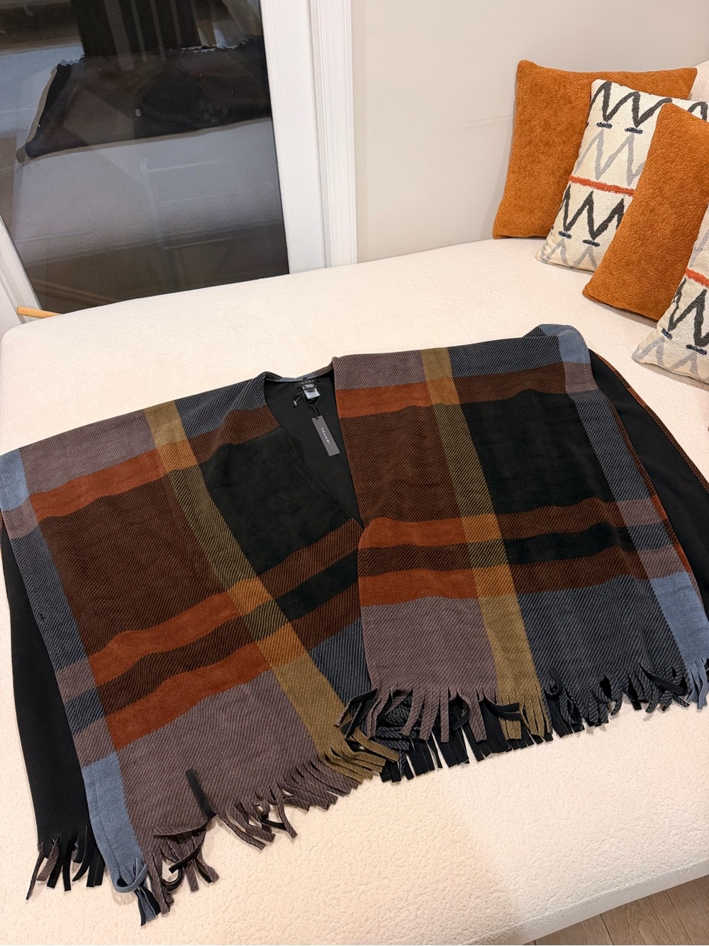 Tahari Plaid Fringed Poncho Wrap Ruana One Size